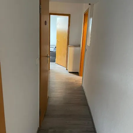 Apartment Monteurwohnung 4 Schlafzimmer *